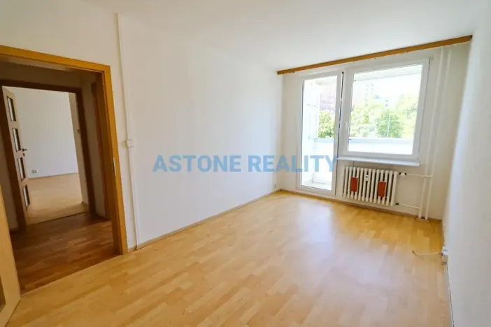 Pronájem bytu 3+kk, Praha - Kamýk, Papírníkova, 66 m2