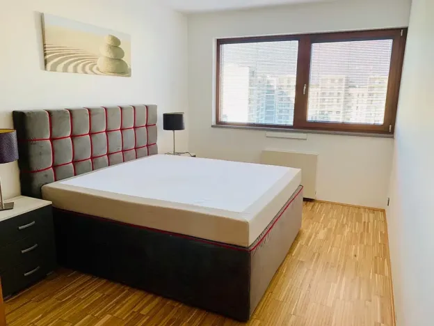 Pronájem bytu 2+kk, Praha - Karlín, Rohanské nábřeží, 58 m2