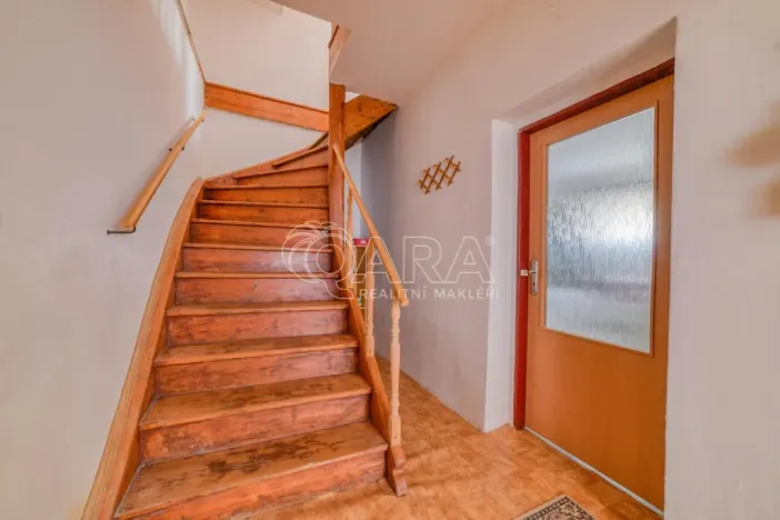 Prodej rodinného domu, Podhradí, 306 m2