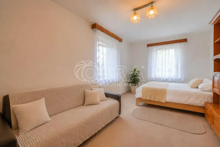 Prodej rodinného domu, Podhradí, 306 m2