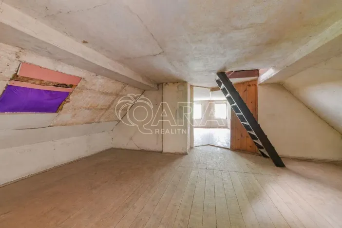 Prodej rodinného domu, Podhradí, 306 m2