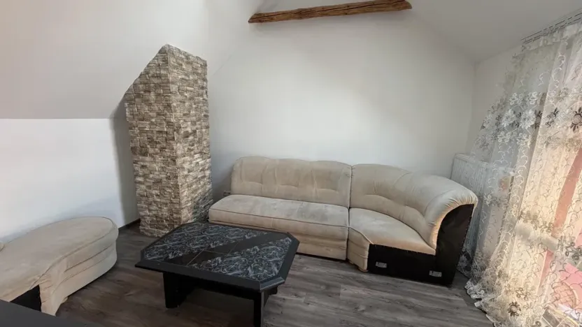 Pronájem bytu 2+1, Kochánky, 40 m2