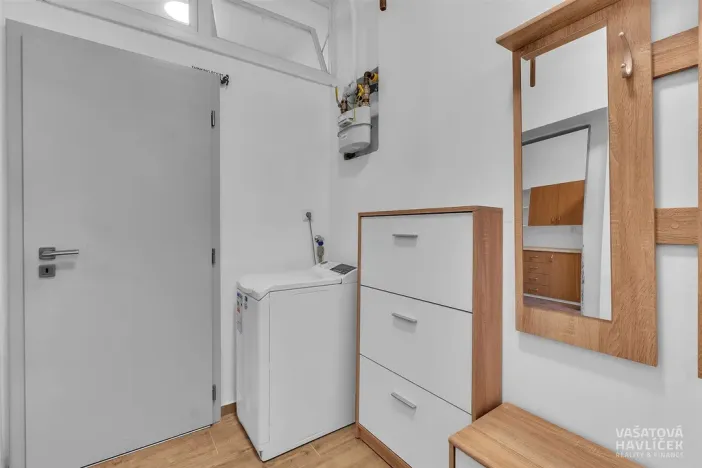 Pronájem bytu 1+1, Dvůr Králové nad Labem, Heydukova, 38 m2