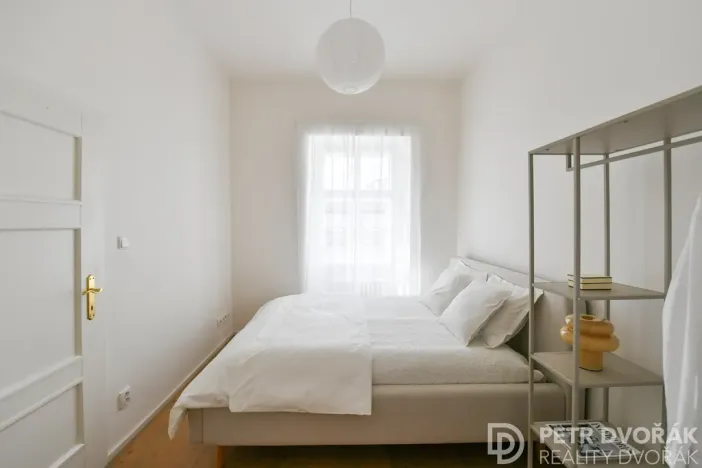 Prodej bytu 1+1, Praha - Smíchov, U Pernikářky, 27 m2
