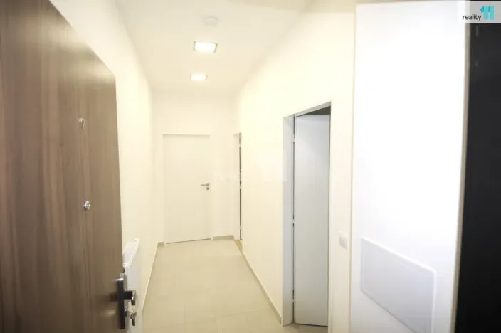 Pronájem bytu 2+kk, Praha - Modřany, Větrovcova, 50 m2