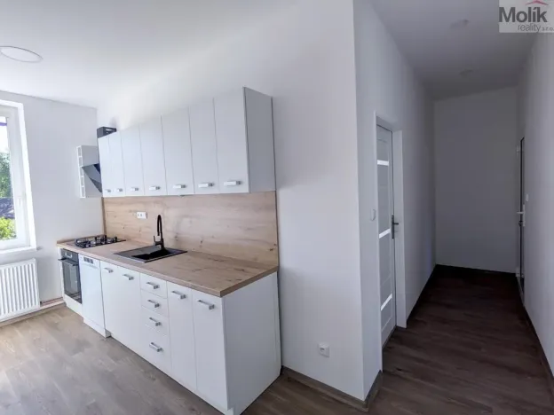 Pronájem bytu 3+1, Dubí - Běhánky, Sportovní, 74 m2