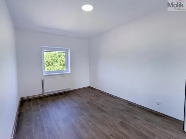 Pronájem bytu 3+1, Dubí - Běhánky, Sportovní, 74 m2