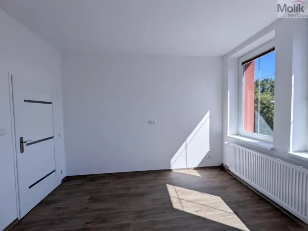 Pronájem bytu 3+1, Dubí - Běhánky, Sportovní, 74 m2
