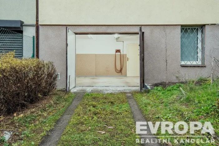 Prodej rodinného domu, Praha, Ke Klimentce, 180 m2