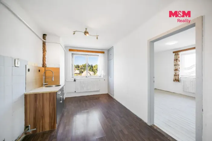 Prodej bytu 3+1, Poběžovice, Pohraniční stráže, 80 m2
