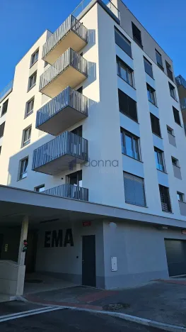 Pronájem bytu 2+kk, Praha, Divíškové, 56 m2