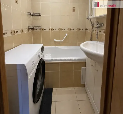 Pronájem bytu 3+1, Karlovy Vary - Rybáře, Sokolovská, 72 m2