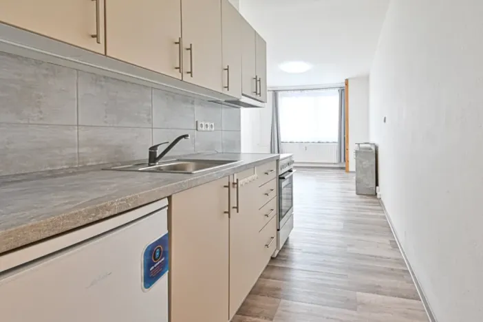 Pronájem bytu 1+kk, Kuřim, Na Loučkách, 30 m2