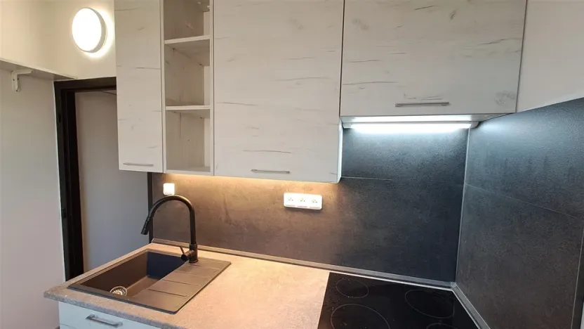 Pronájem bytu 1+1, Ústí nad Labem - Severní Terasa, Šrámkova, 34 m2