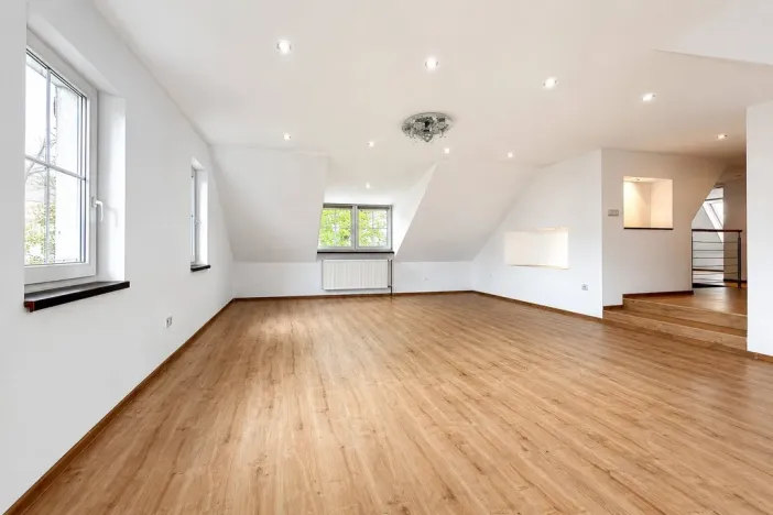 Prodej rodinného domu, Hora Svatého Šebestiána, 295 m2