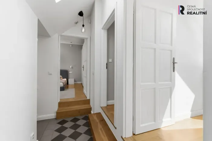 Prodej atypického bytu, Praha - Radotín, Ametystová, 116 m2