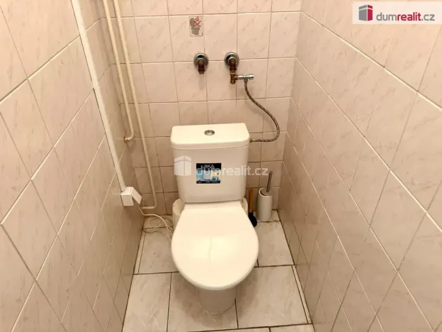 Pronájem kanceláře, Veltrusy, Palackého, 63 m2