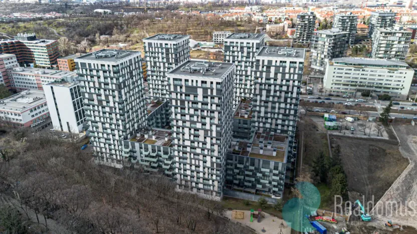 Pronájem bytu 3+kk, Praha, Olšanská, 95 m2