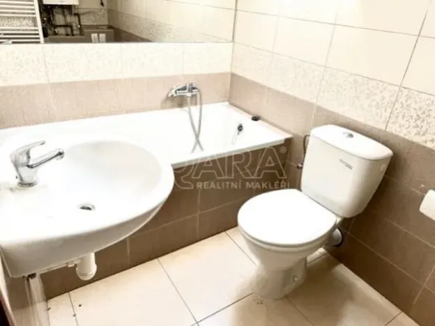 Pronájem bytu 2+kk, Praha - Vokovice, Vokovická, 50 m2