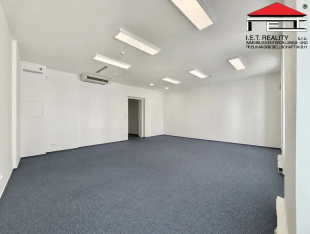 Pronájem kanceláře, Brno, Starobrněnská, 86 m2