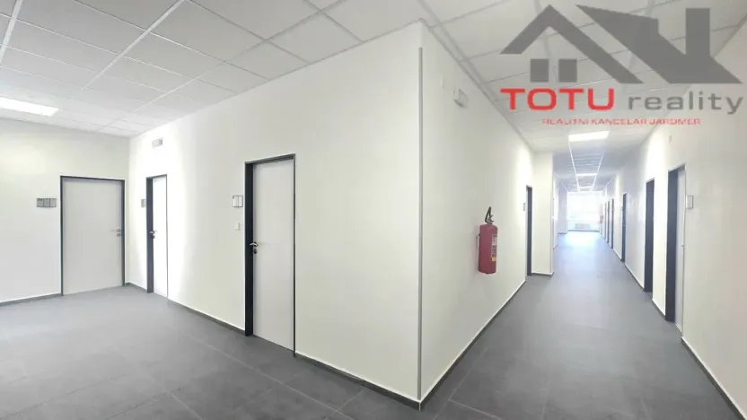 Pronájem kanceláře, Chrudim, Palackého třída, 18 m2