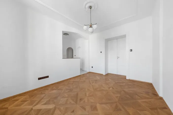 Prodej bytu 3+1, Praha - Vinohrady, Rubešova, 113 m2