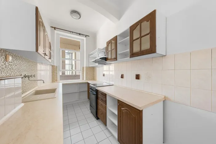 Prodej bytu 3+1, Praha - Vinohrady, Rubešova, 113 m2