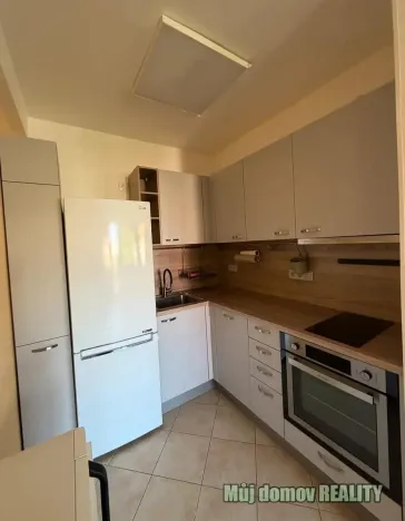 Pronájem bytu 2+kk, Praha - Podolí, Na vápenném, 38 m2
