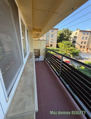 Pronájem bytu 2+kk, Praha - Podolí, Na vápenném, 38 m2