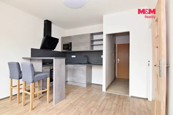 Pronájem bytu 1+1, Děčín - Děčín III-Staré Město, Rakovnická, 36 m2