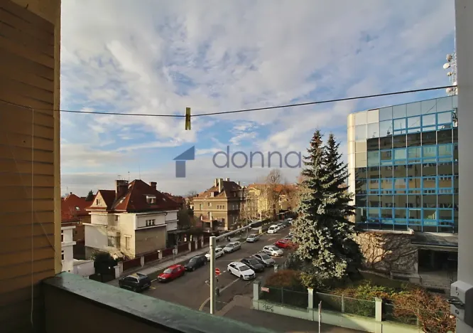 Pronájem bytu 2+kk, Praha, Šrobárova, 48 m2