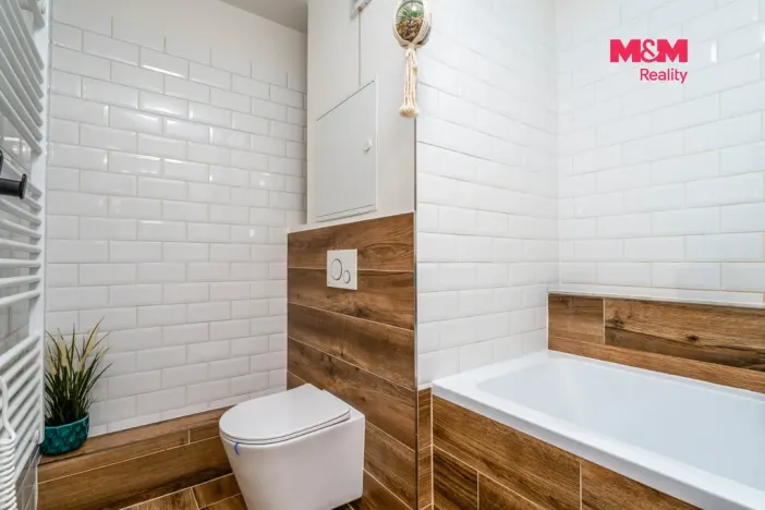 Pronájem bytu 3+kk, Praha - Bohnice, Řešovská, 67 m2