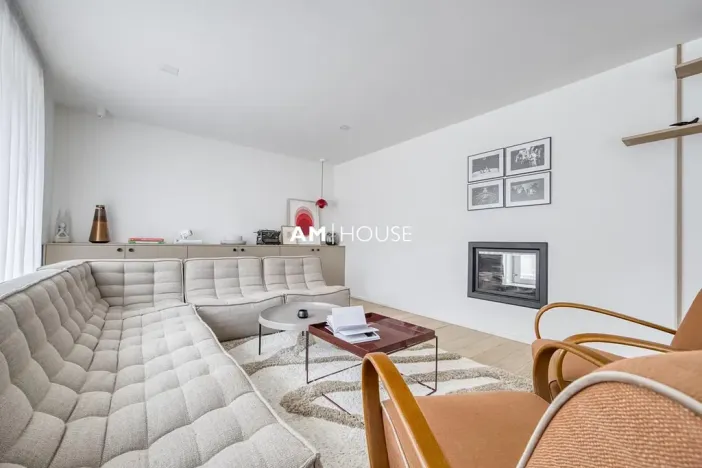 Pronájem rodinného domu, Praha - Dejvice, Evropská, 220 m2