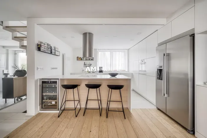 Pronájem rodinného domu, Praha - Dejvice, Evropská, 220 m2