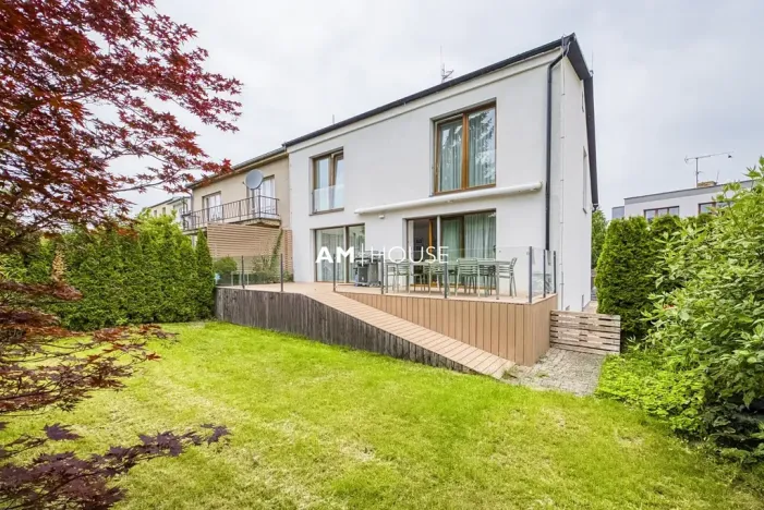 Pronájem rodinného domu, Praha - Dejvice, Evropská, 220 m2