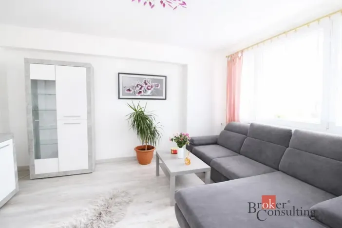 Pronájem bytu 1+1, Kralupy nad Vltavou, sídl. Hůrka, 33 m2