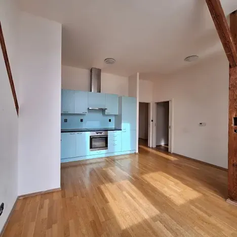Pronájem bytu 1+1, Praha - Žižkov, Roháčova, 60 m2