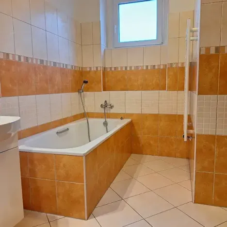 Pronájem bytu 2+kk, Praha - Strašnice, Černokostelecká, 47 m2