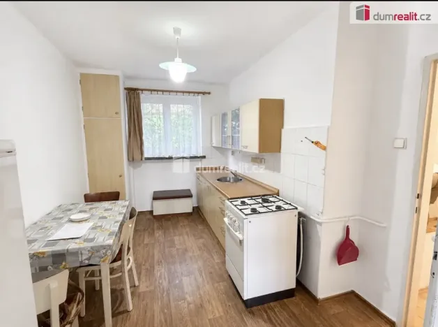 Pronájem bytu 2+1, Ústí nad Labem - Ústí nad Labem-centrum, Obránců míru, 56 m2
