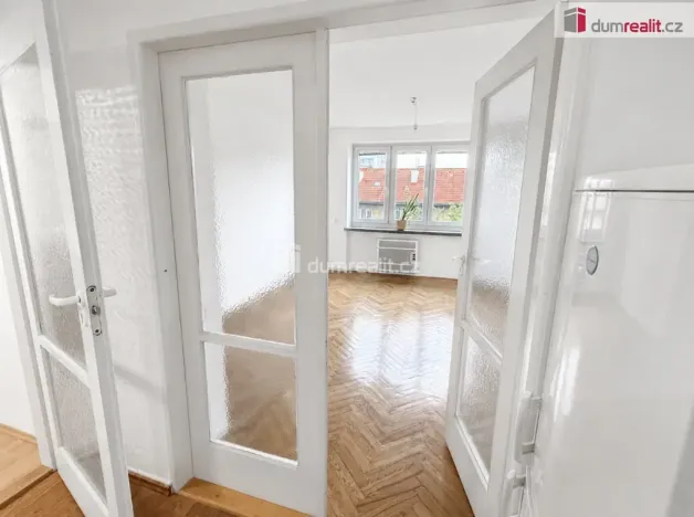 Pronájem bytu 2+1, Ústí nad Labem - Ústí nad Labem-centrum, Obránců míru, 56 m2