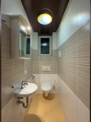 Prodej bytu 3+1, Karlovy Vary, Na Vyhlídce, 94 m2