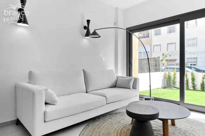 Prodej rodinného domu, Torrevieja, Alicante, Španělsko, 100 m2