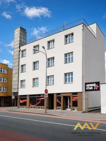 Pronájem bytu 3+1, Hradec Králové - Pražské Předměstí, Dukelská třída, 129 m2