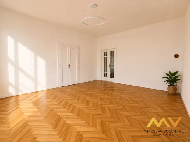 Pronájem bytu 3+1, Hradec Králové - Pražské Předměstí, Dukelská třída, 129 m2