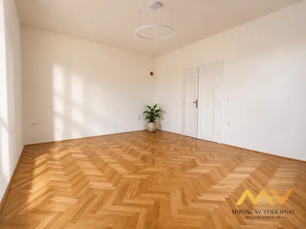 Pronájem bytu 3+1, Hradec Králové - Pražské Předměstí, Dukelská třída, 129 m2