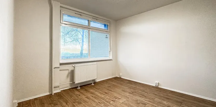 Pronájem kanceláře, Praha - Petrovice, Frostova, 17 m2