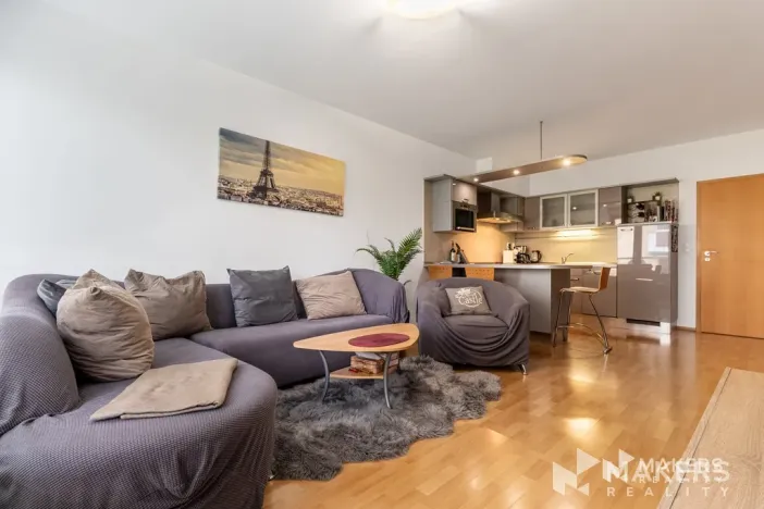 Pronájem bytu 2+kk, Praha - Podolí, Jeremenkova, 63 m2