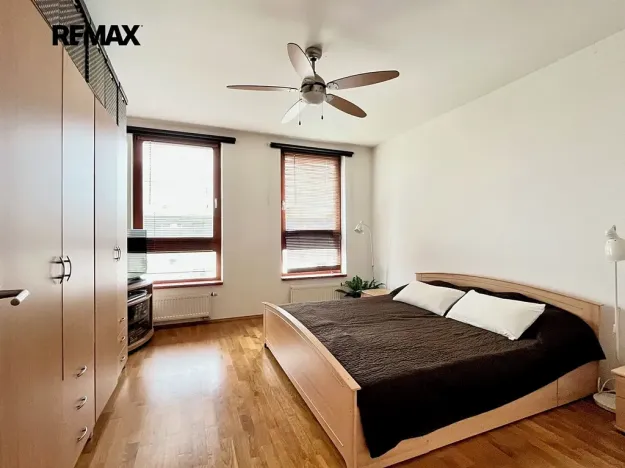 Pronájem bytu 2+kk, Praha - Vršovice, Ruská, 57 m2