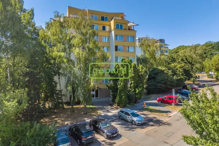 Pronájem bytu 3+kk, Praha, Šimůnkova, 60 m2
