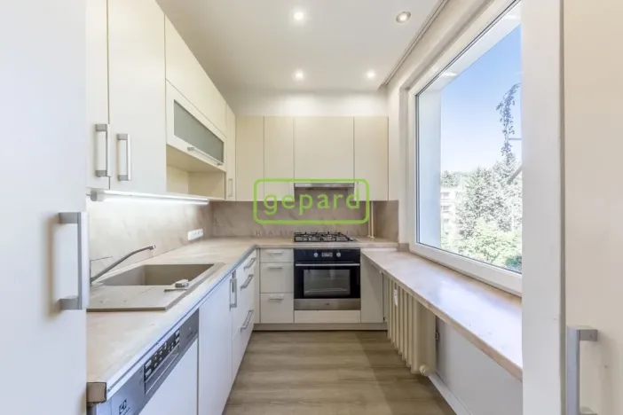 Pronájem bytu 3+kk, Praha, Šimůnkova, 60 m2